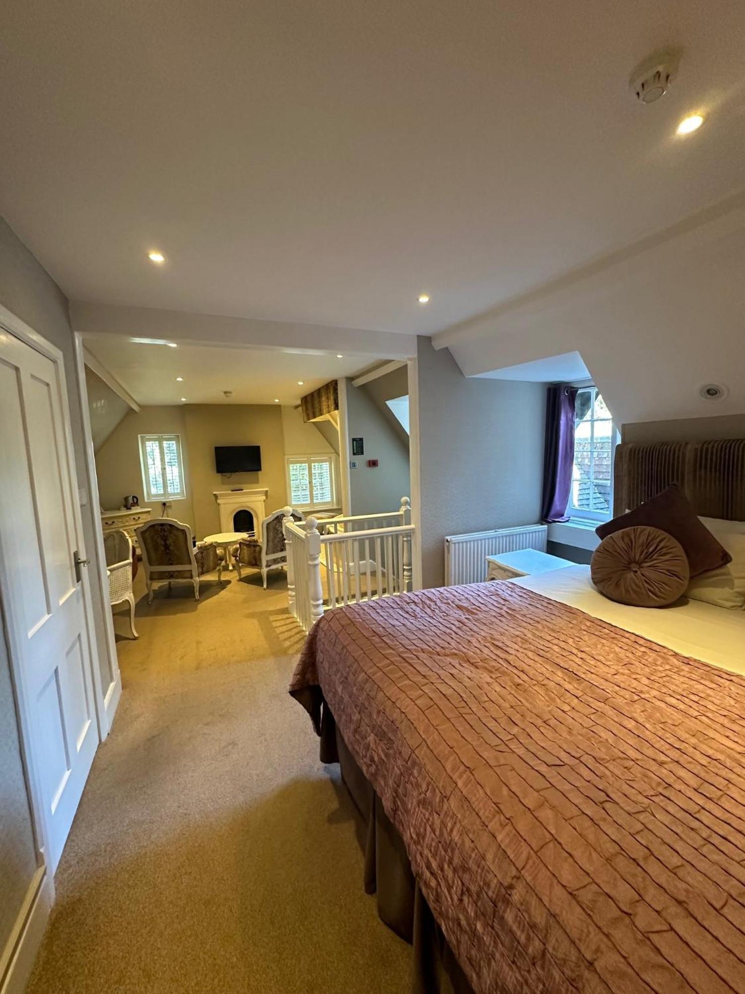 Hotel Langtry Manor