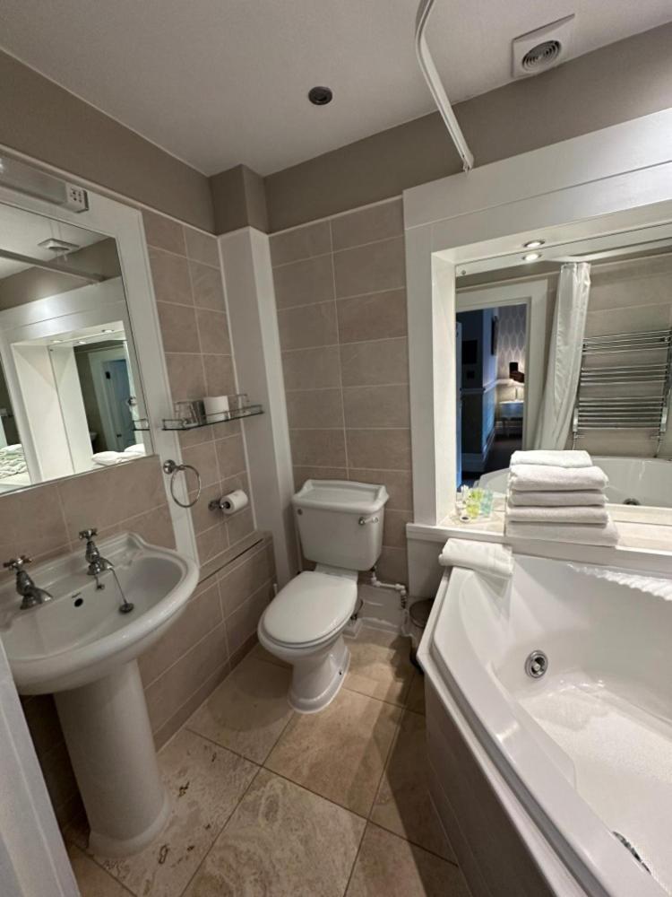 Langtry Manor Hotel