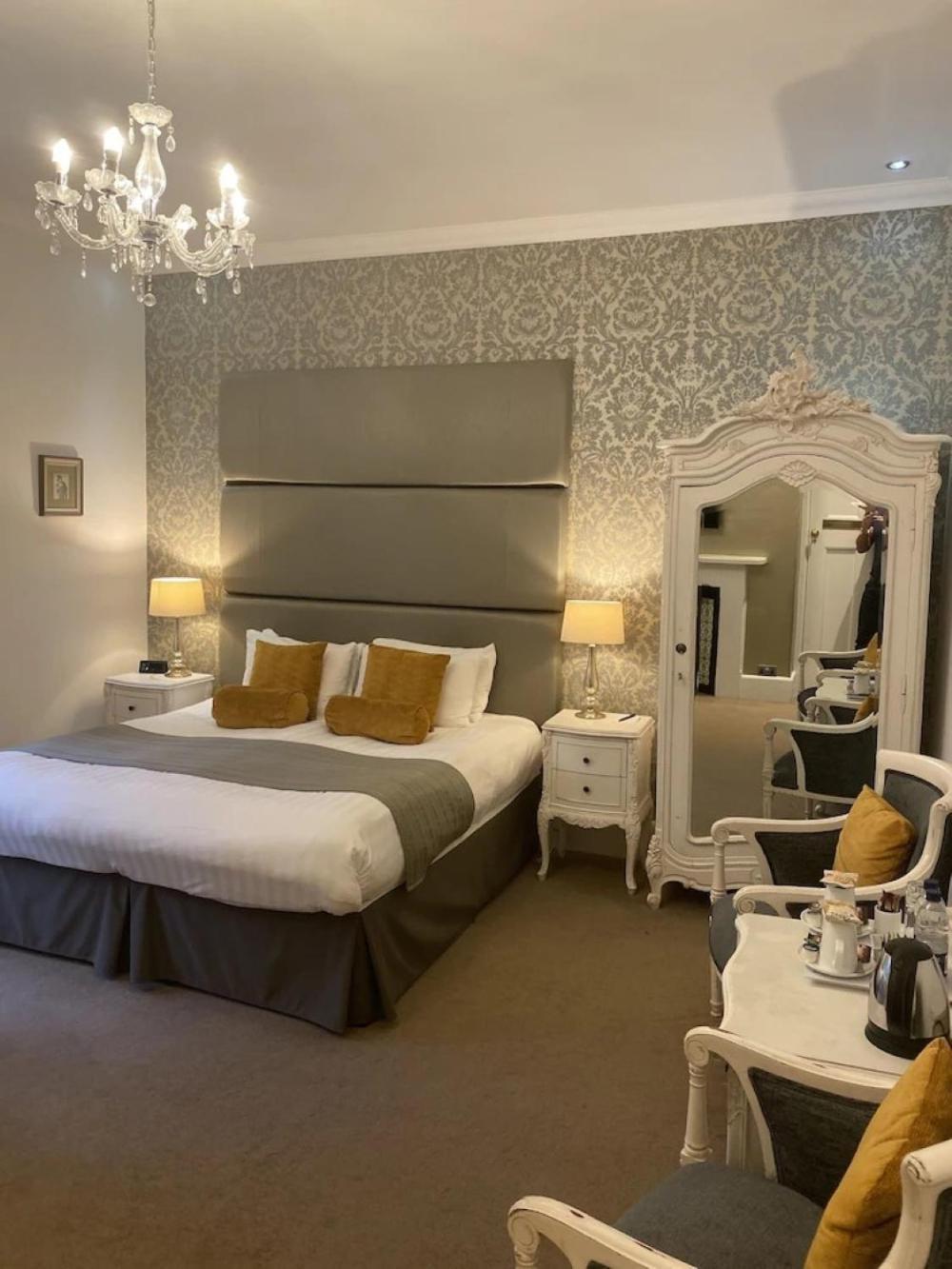 Langtry Manor 3*